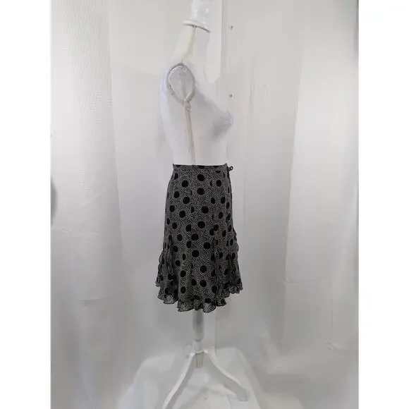 ANN TAYLOR LOFT! BLACK, WHITE FLORAL ABSTRACT, RUFFLED DETAIL SKIRT! SZ 2P - Picture 5 of 9